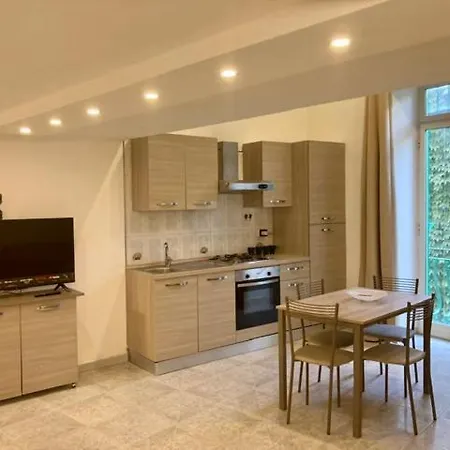 アパート Centro Storico S Chiara House